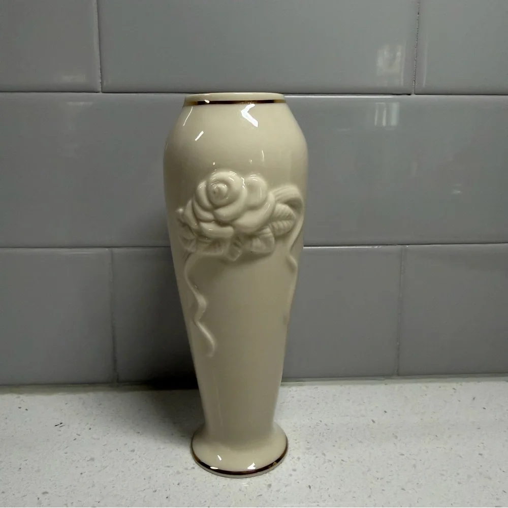 Lenox Rose Blossom Bud Vase Ivory 24k Gold Trim 6” Small